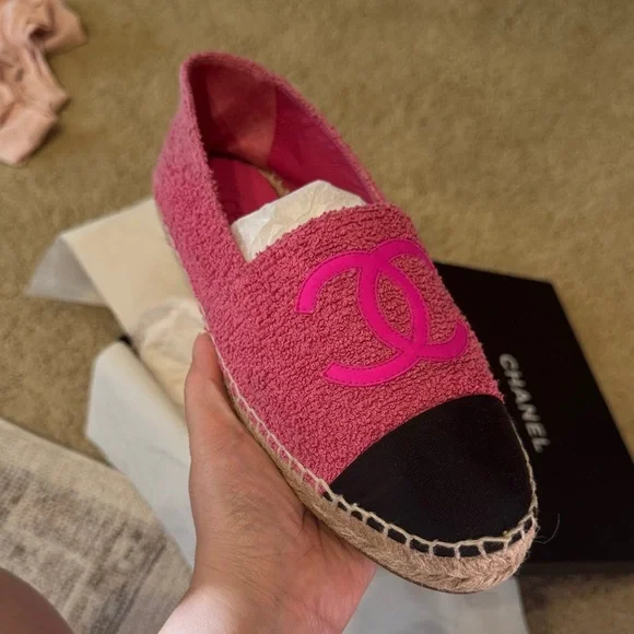 CHANEL Hot Pink Bouclé Espadrilles with Black Toe Cap - Picture 3 of 11